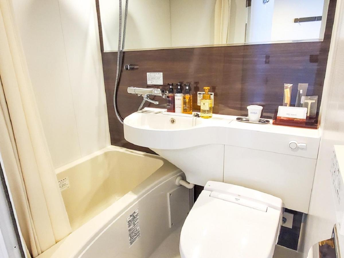 Hotel Livemax Yokohama Stadium Mae Esterno foto