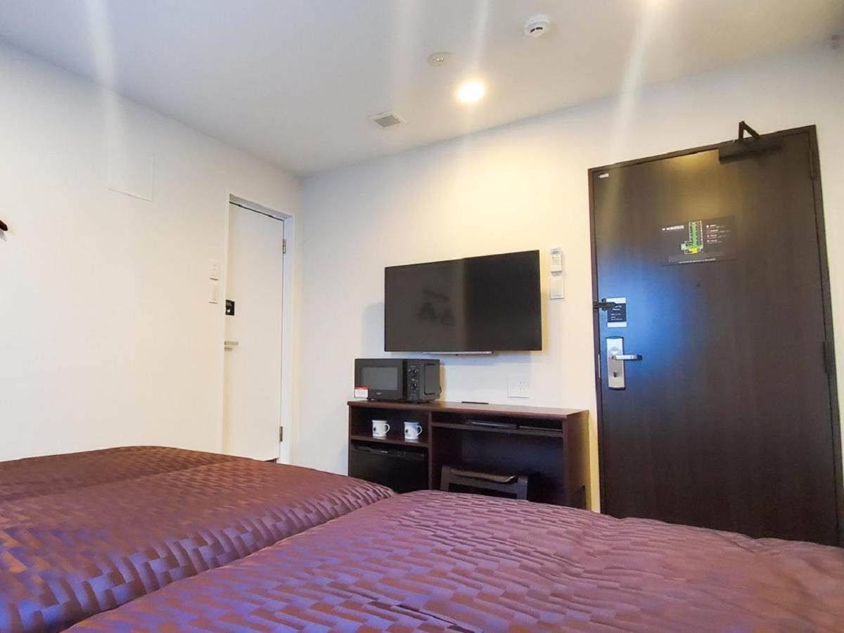 Hotel Livemax Yokohama Stadium Mae Esterno foto