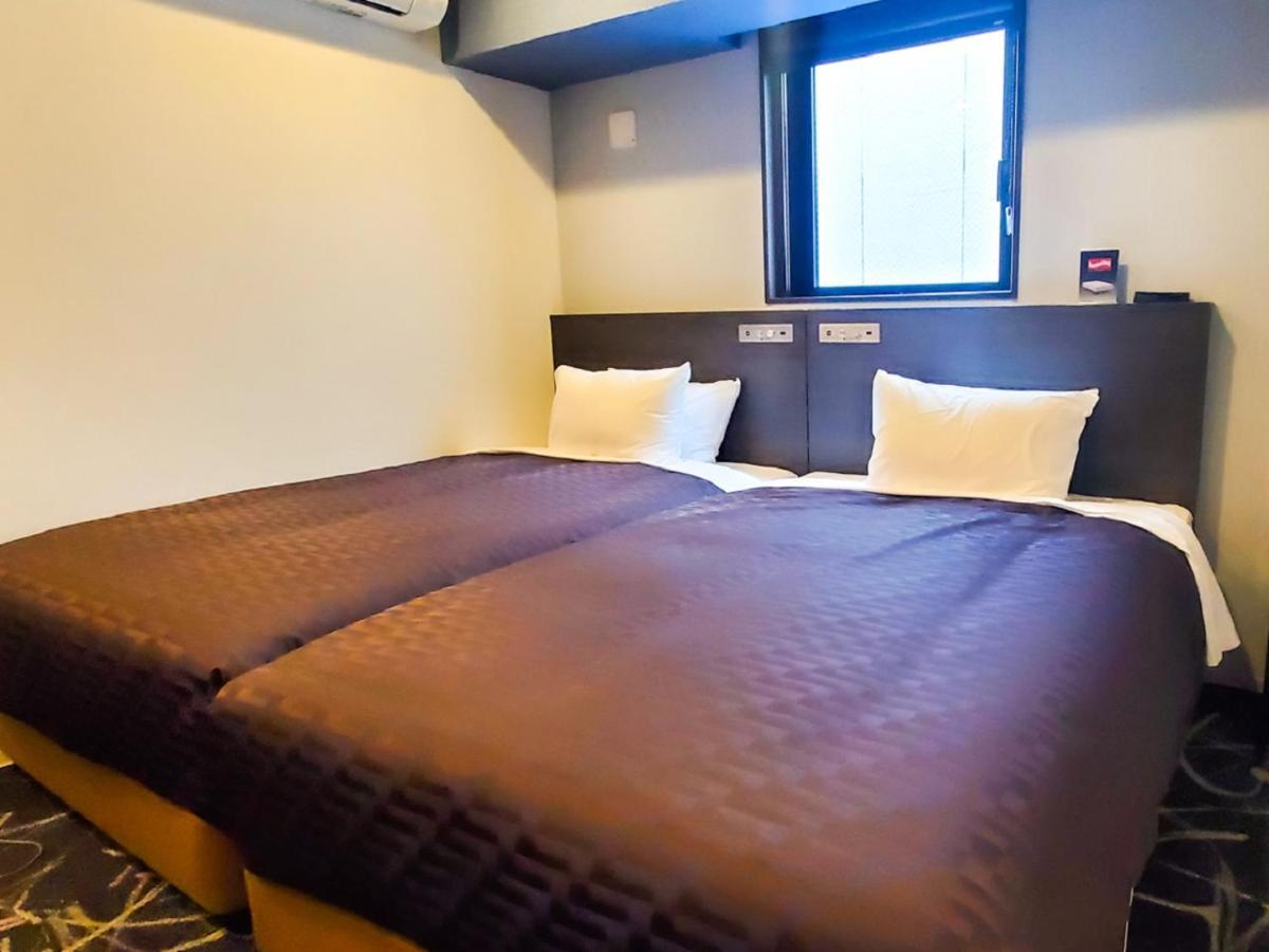 Hotel Livemax Yokohama Stadium Mae Esterno foto